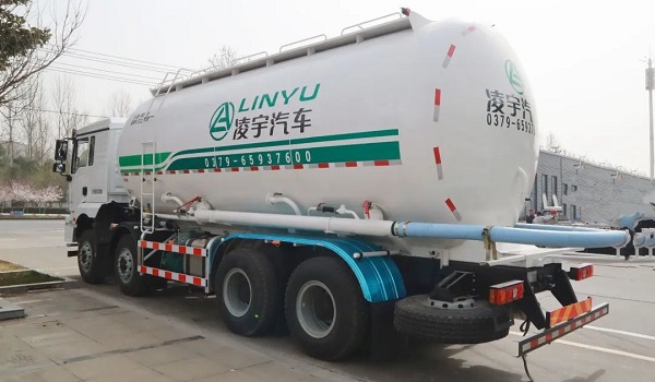 凌宇干混砂浆车