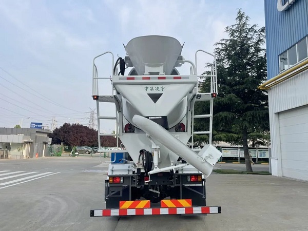 凌宇二桥搅拌车