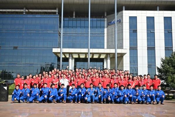 庆祝龙8龙国际long8龙8游戏集团投产41周年
