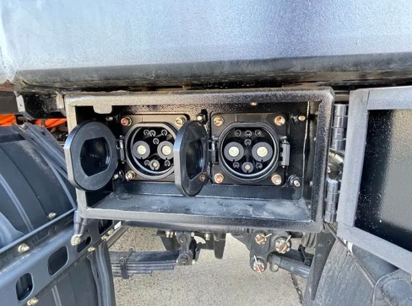解放＆凌宇新能源搅拌车